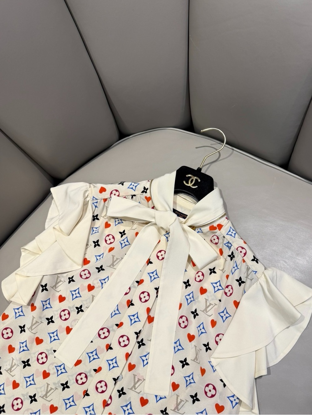 Louis Vuitton Ivory Bow-Neck Short Sleeve Top with Multicolor Monogram - Picture 2 of 6